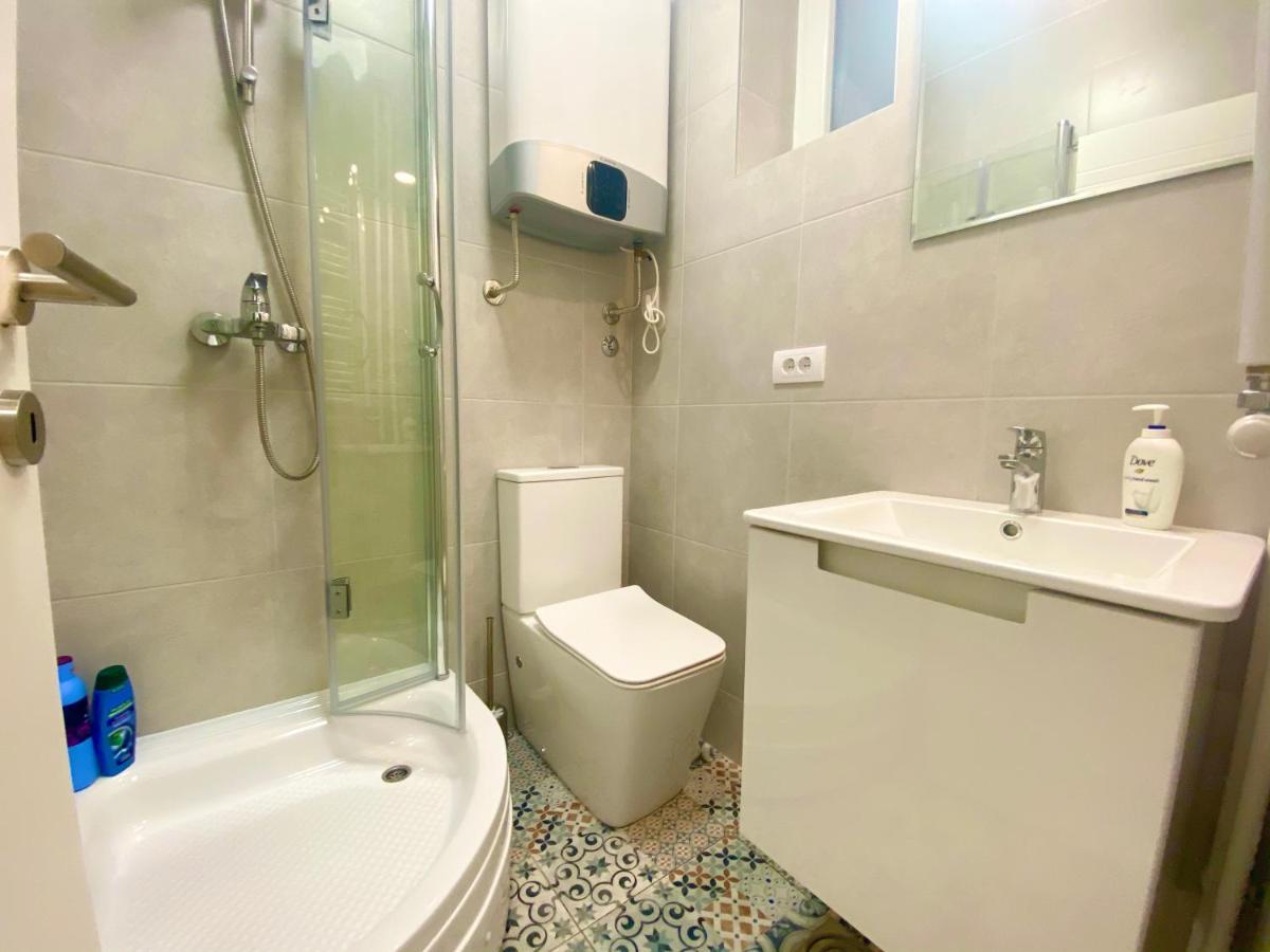 Uptown Girl Apartment เบลเกรด ภายนอก รูปภาพ
